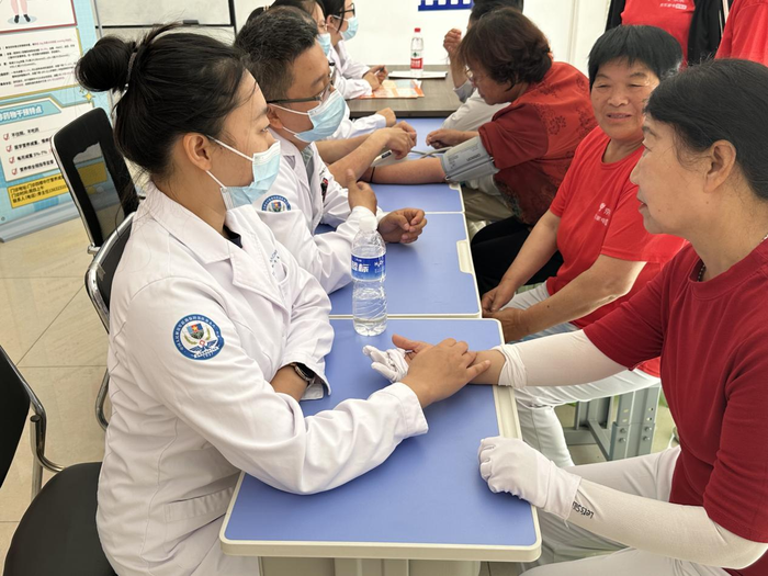 河北省健康科学学会开展2025年全民营养周宣传系列活动，聚焦营养健康咨询